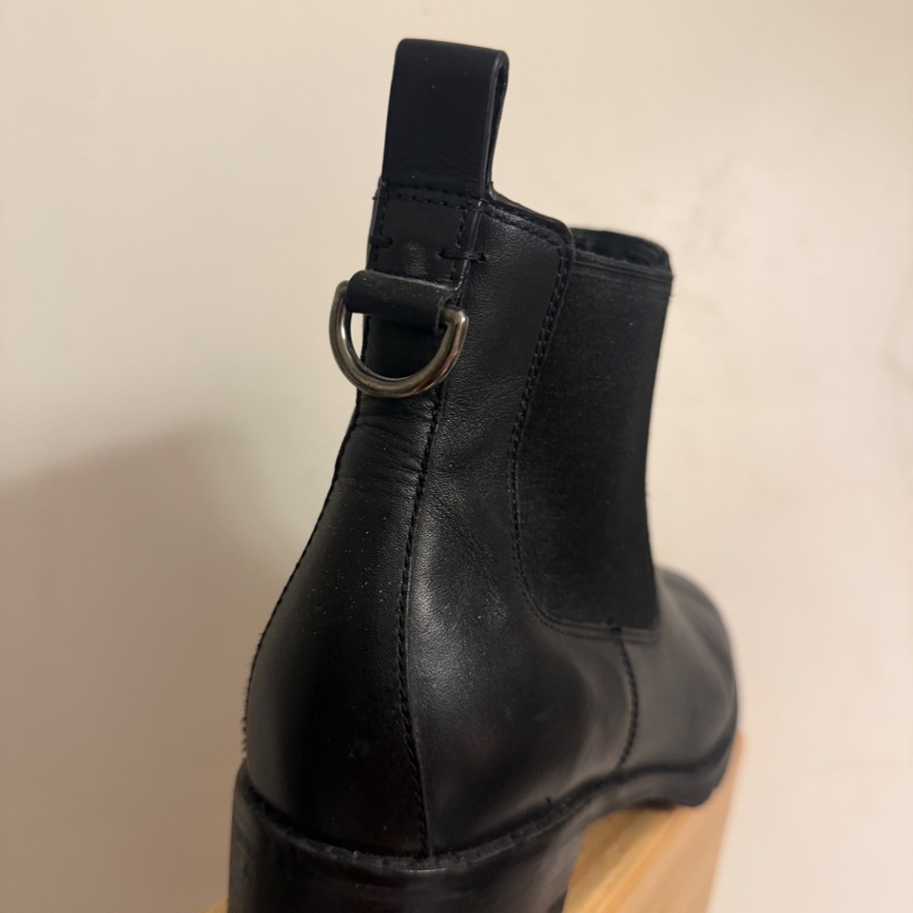 Cole Haan Black Leather Chelsea Boots | Vibram Sole | Silver Detail - Picture 3 of 6